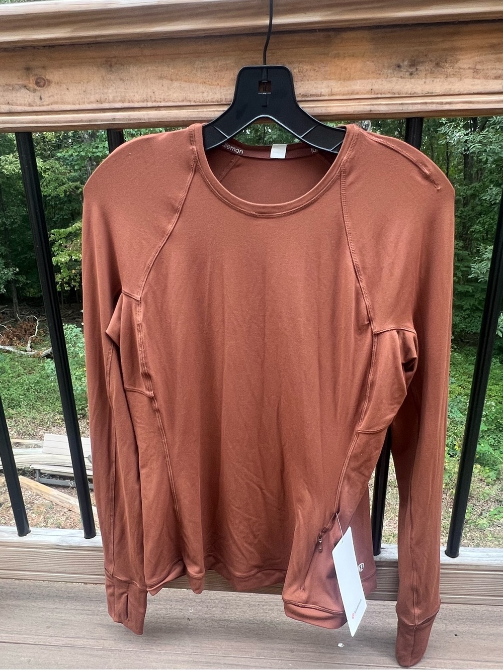 New women's Lululemon long slv sz 10